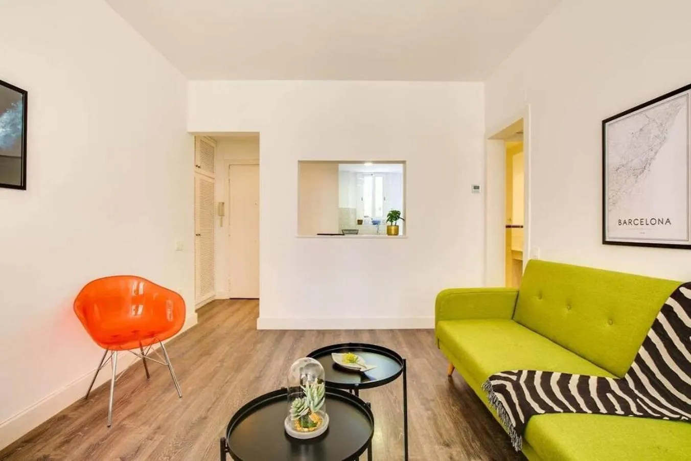 Colorful With Cozy Terrace In Gracia Apartment Barcelona Spain