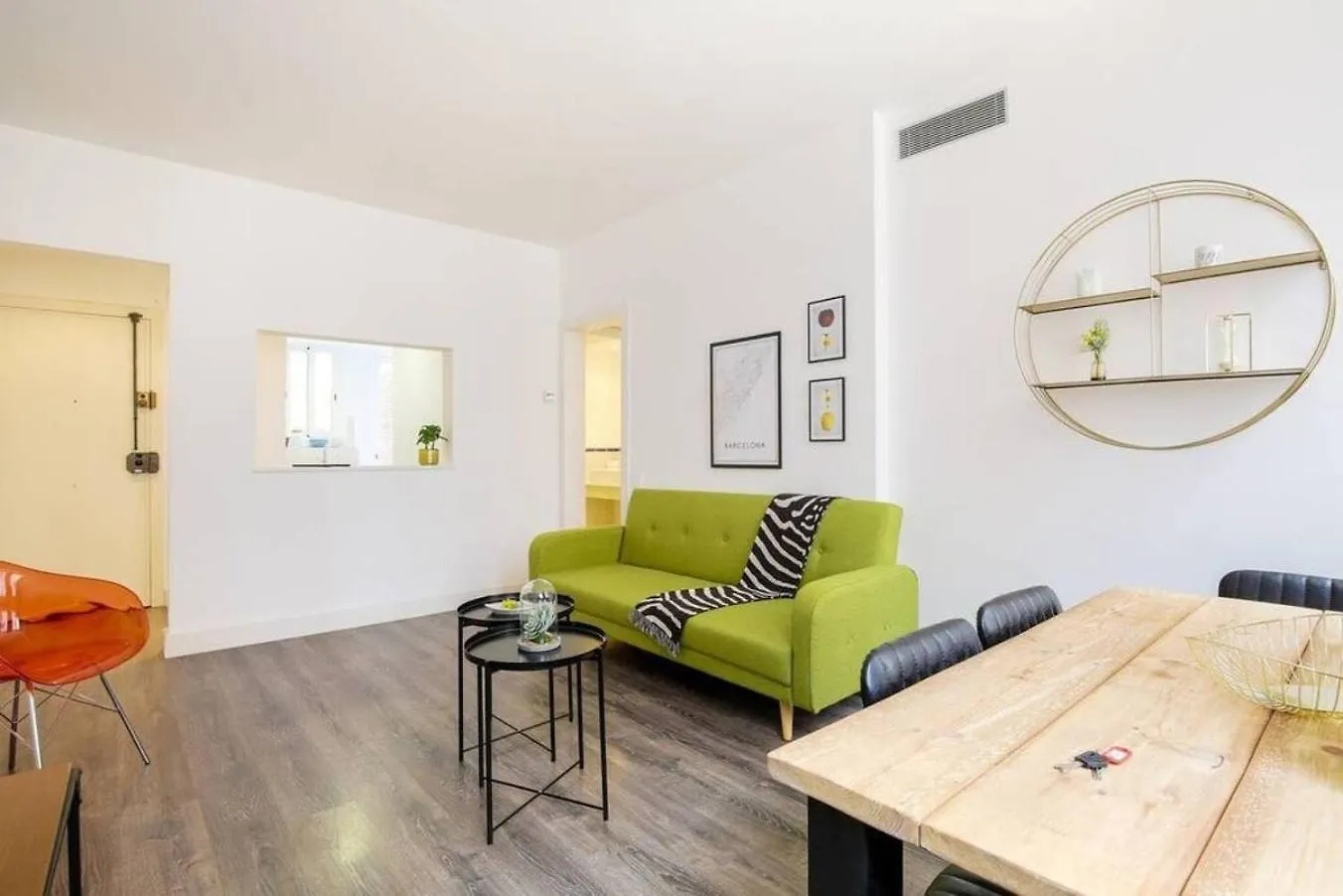 Colorful With Cozy Terrace In Gracia Apartment Barcelona